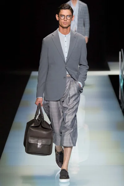 Look 33